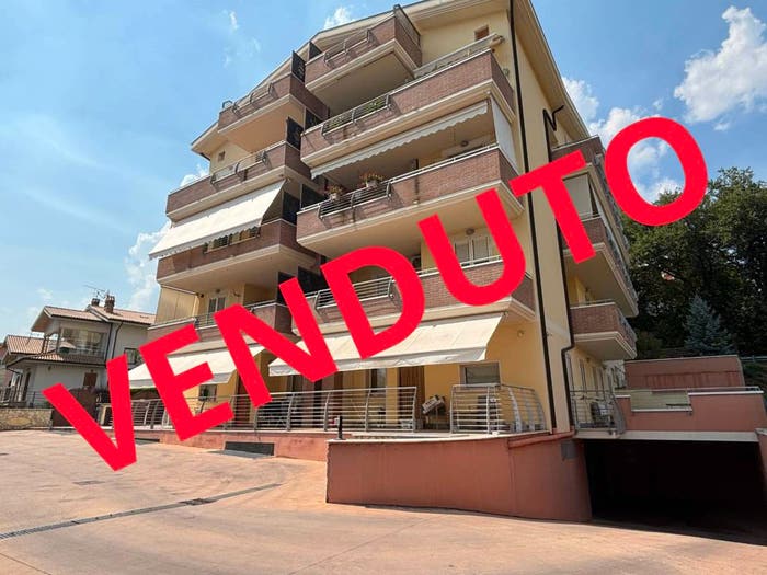 Appartamento trilocale in vendita in Via Livorno, Castelnuovo Vomano, Castellalto