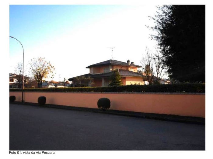 Casa con 6 locali in vendita in Via Pescara, Roveleto, Cadeo