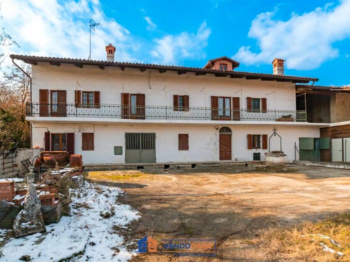 Casa con 6 locali in vendita in Via Monte Ollero, Busca