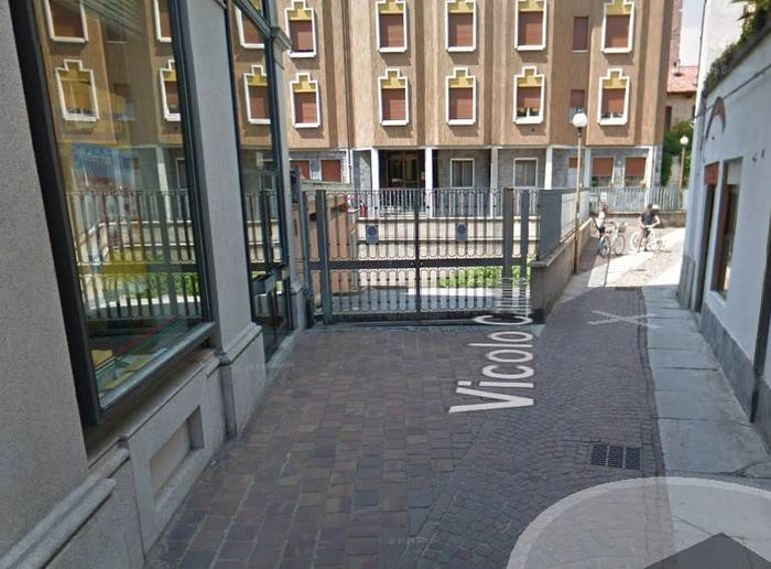 Casa con 6 locali in vendita in Piazza Antonio Gramsci, Centro Storico, Novara