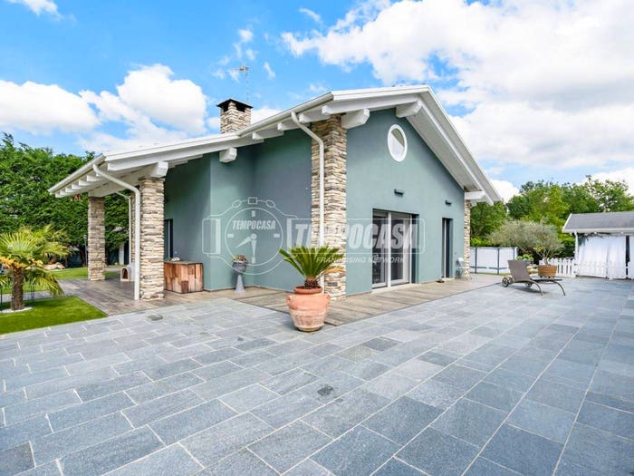 Casa con 5 locali in vendita in Via Vecchia di Cuneo, Breolungi Pogliola San Biagio, Mondovì