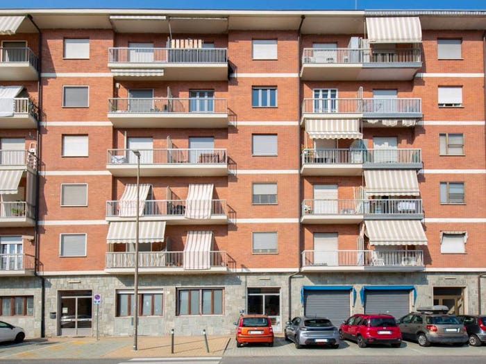 Appartamento quadrilocale in vendita in Via Alessandro Manzoni, Centro, Beinasco