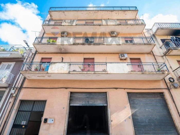 Appartamento con 6 locali in vendita in Via Modica Sorda, Modica Sorda, Modica