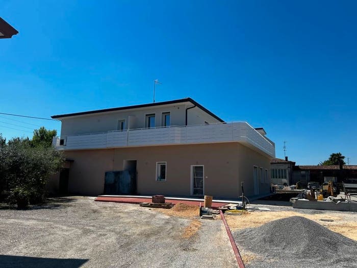 Appartamento con 5 locali in vendita in Via Vallio, Centro, Meolo