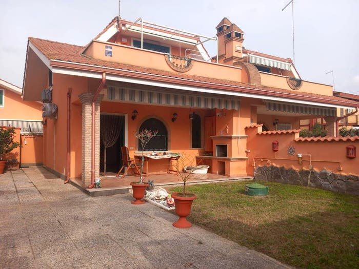 Casa trilocale in vendita in Colle Romito, Ardea