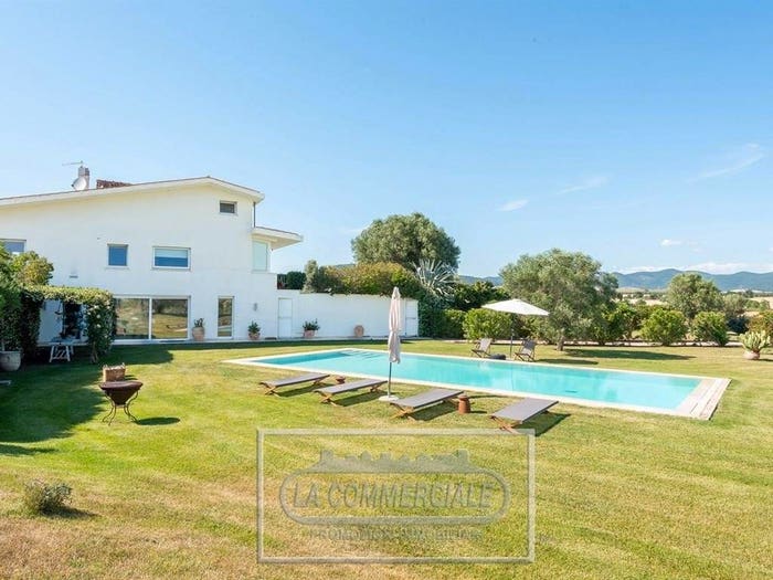Casa con 6 locali in vendita in Strada Cacciata Grande, Montalto di Castro