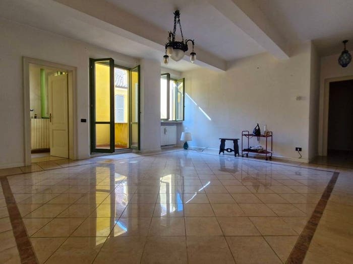 Appartamento con 5 locali in vendita in Via Emilia a San Pietro, Centro Storico, Reggio Emilia