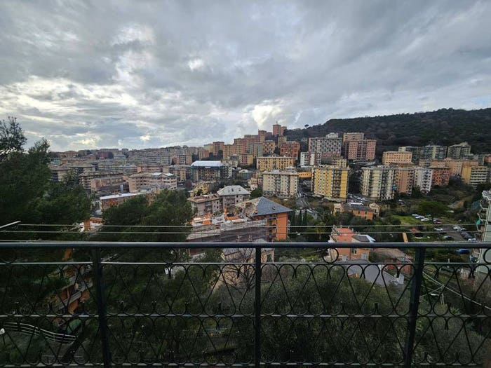 Appartamento con 6 locali in vendita in Via Giulio Tanini, Borgoratti, Genova