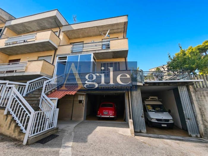 Casa con 5 locali in vendita in viale cristoforo colombo, Acquaviva Picena