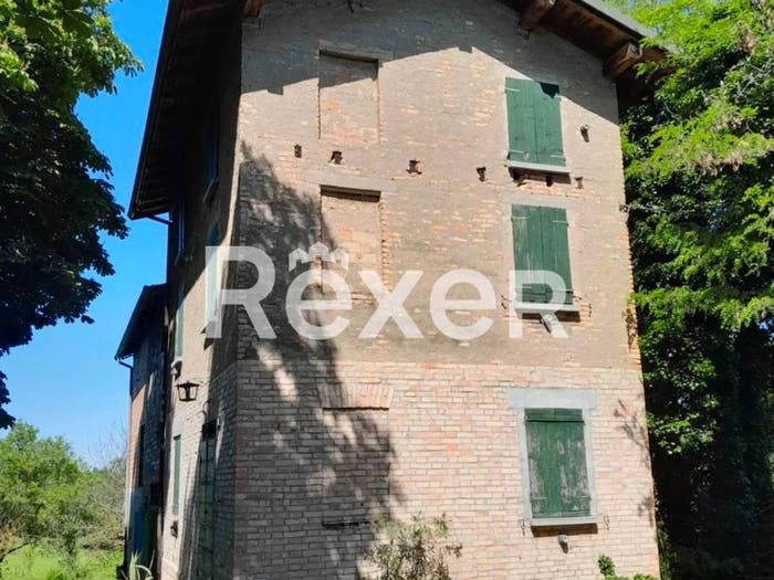 Casa con 6 locali in vendita in Via Roma, Centro, Albinea