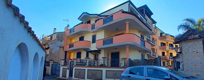 Casa con 6 locali in vendita in Via San Pancrazio, Valle Di Maddaloni