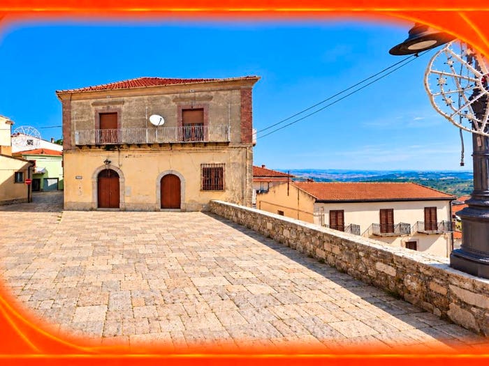 Casa in vendita in Piazza Novembre, Centro, Pietragalla