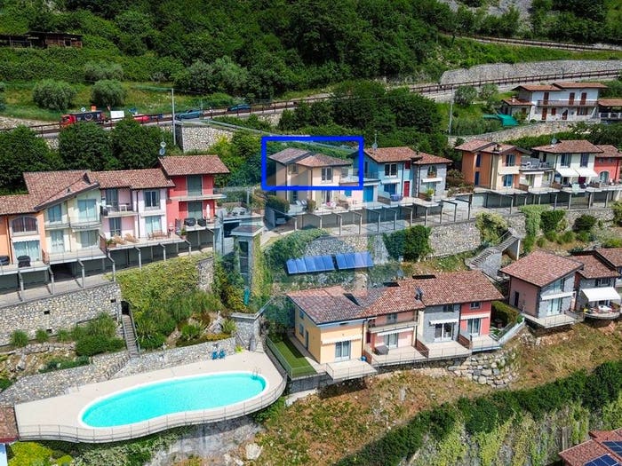 Appartamento monolocale in vendita in Via delle Sirene, Parzanica