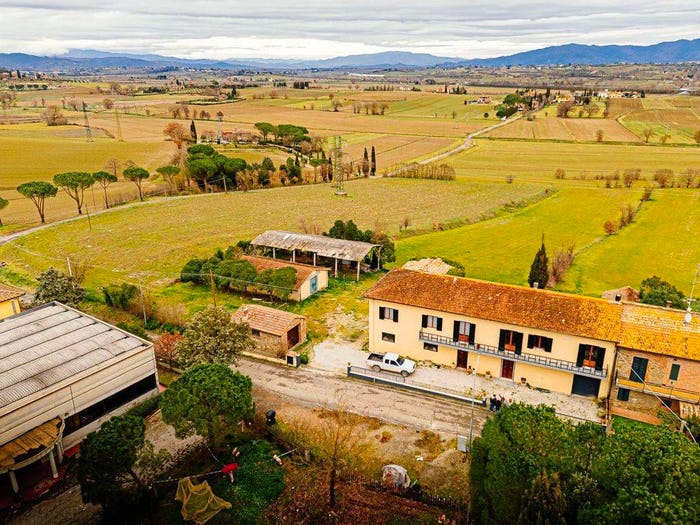 Casa con 6 locali in vendita in Via di Lucignano, Centro, Lucignano