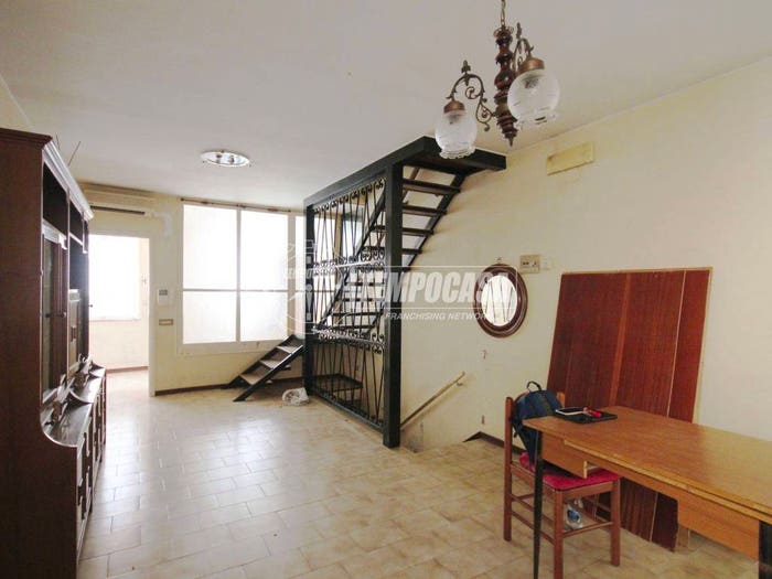 Casa trilocale in vendita in Via Napoli, Centro, Monte Urano