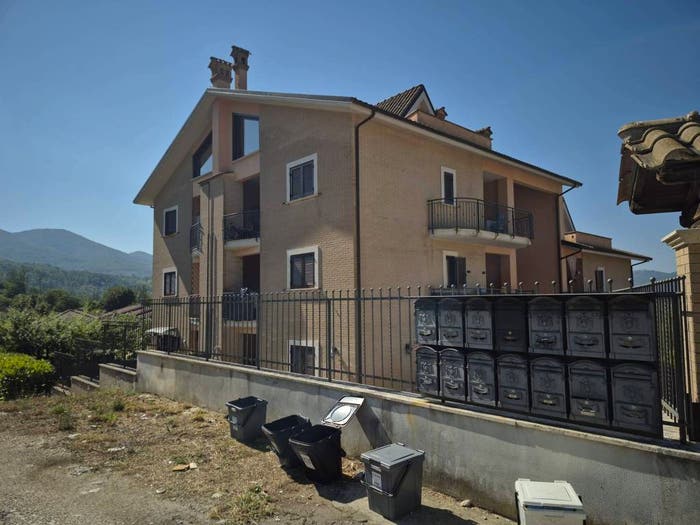 Appartamento bilocale in vendita in Via Val Fondillo, Carsoli