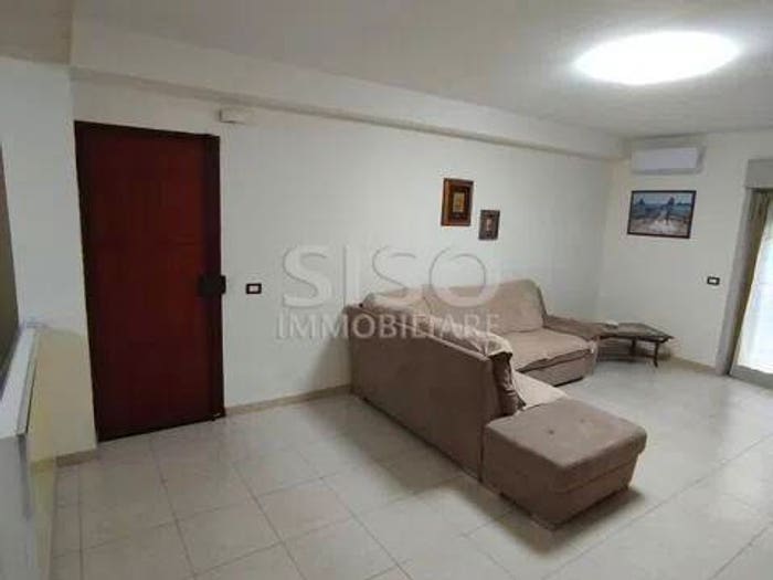Appartamento trilocale in vendita in Via Finocchiari, Centro, Aci Catena