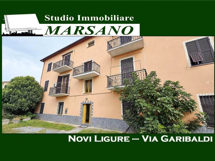 Appartamento con 5 locali in vendita in Via Giuseppe Garibaldi, Novi Ligure