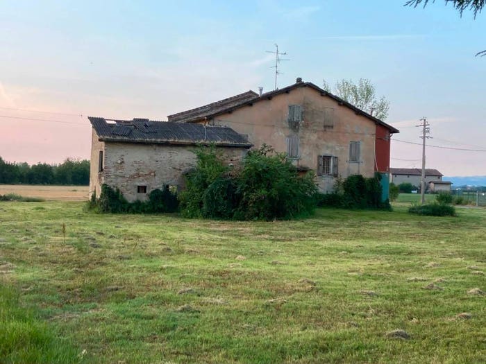 Casa con 6 locali in vendita in Stradello Giarola, Cittanova Marzaglia, Modena