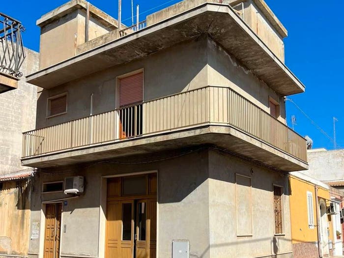 Casa quadrilocale in vendita in Via Michelangelo Buonarroti n, Centro, Pachino