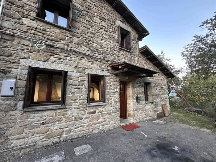Casa quadrilocale in affitto in Via Crocicchie, Centro, Castiglione dei Pepoli