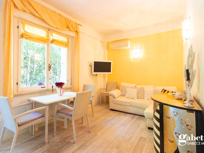 Appartamento trilocale in vendita in Centro, Gabicce Mare
