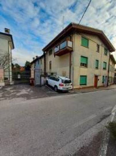 Appartamento con 5 locali in vendita in Via Roma, Centro, Cogollo del Cengio