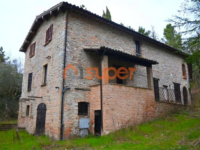 Casa con 6 locali in vendita in Località colle, Nocera Umbra