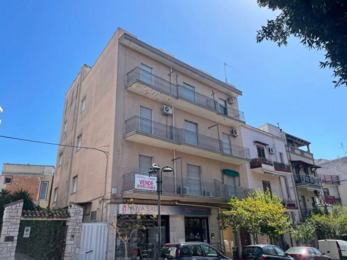 Appartamento con 6 locali in vendita in Via Tagliamento, Centro, Ginosa