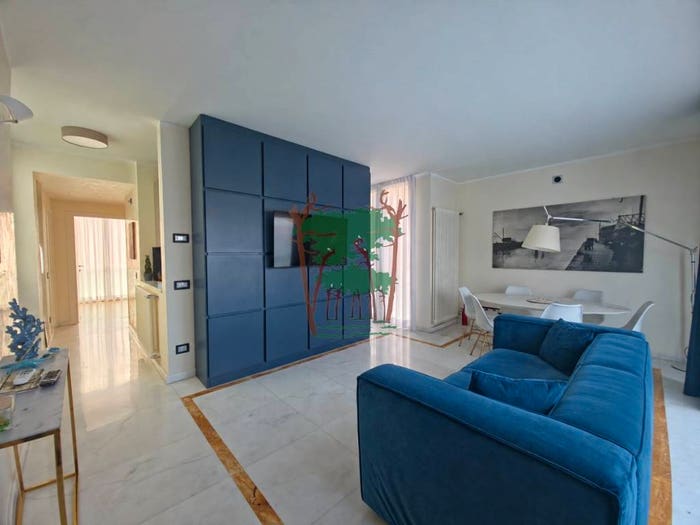 Appartamento trilocale in vendita in Via Genova, Città Giardino, Viareggio