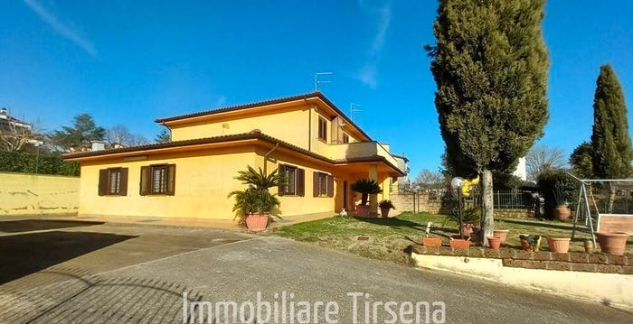Casa quadrilocale in vendita in Centro, Castel Viscardo