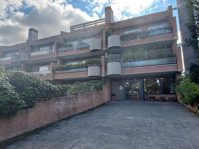 Appartamento trilocale in vendita in Largo dell'Olgiata, Olgiata, Roma