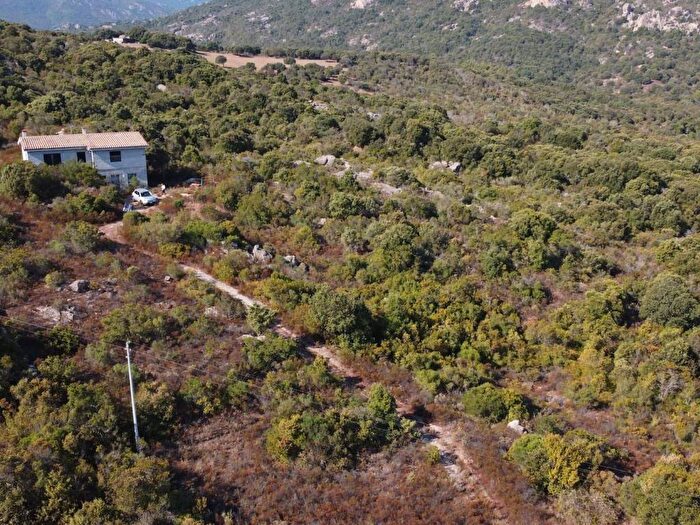 Casa con 5 locali in vendita in Via Stazzu Callosu, San Giovanni Sole Ruiu, Olbia