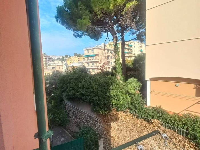 Appartamento quadrilocale in vendita in Via Quinto, Quinto, Genova