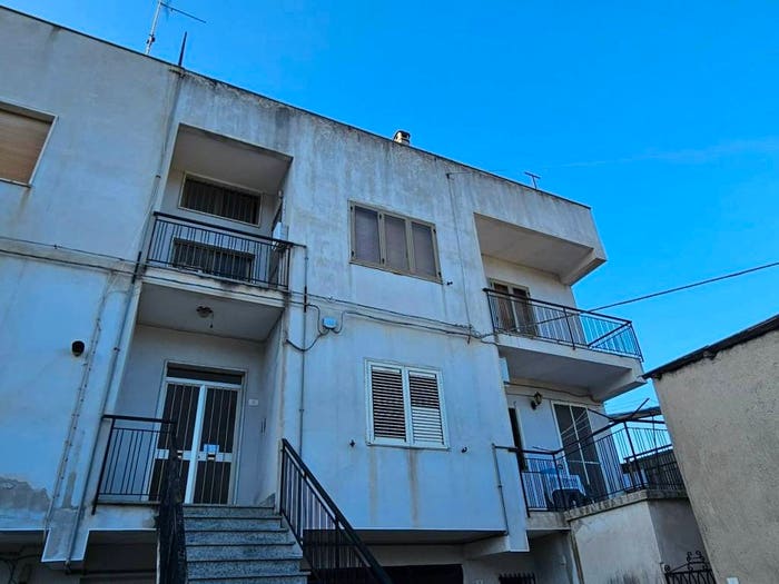Appartamento trilocale in vendita in Viale Salvo D'Acquisto, Davoli
