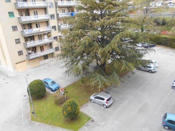 Appartamento con 6 locali in vendita in Via Etruria, Centro, Battipaglia