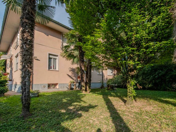 Casa con 6 locali in vendita in Viale Montecatini, Centro, Romano di Lombardia
