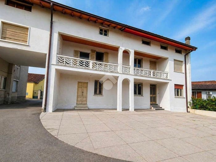 Casa con 5 locali in vendita in via cerreto, Centro, Gottolengo