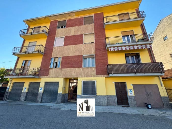 Appartamento trilocale in vendita in Via Silvio Pellico, Centro, La Loggia