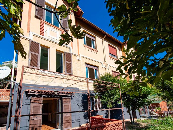Casa con 5 locali in vendita in Via Aurelio Robino, Marassi, Genova