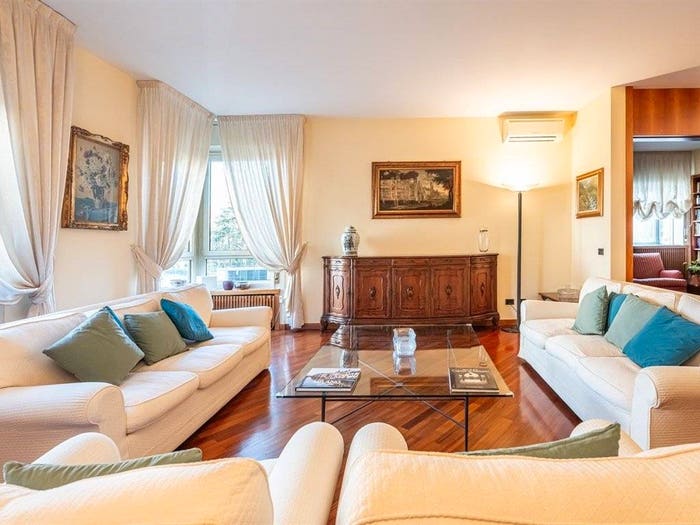 Appartamento con 6 locali in vendita in Amendola Buonarroti, Milano