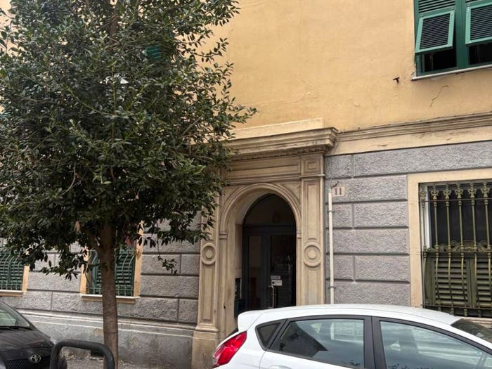 Appartamento quadrilocale in vendita in Via Federico Gattorno, Cornigliano, Genova