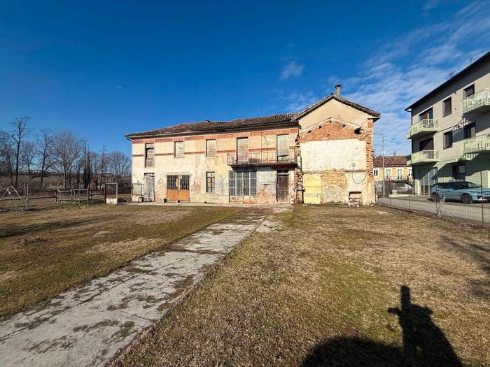 Casa con 5 locali in vendita in Via Val Bera, Centro, Castagnole delle Lanze