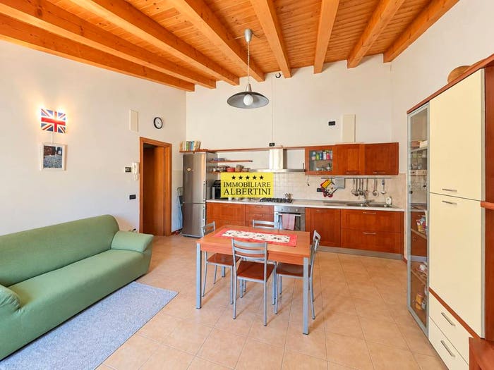 Appartamento bilocale in vendita in Via Giuseppe Mazzini, Villafranca di Verona
