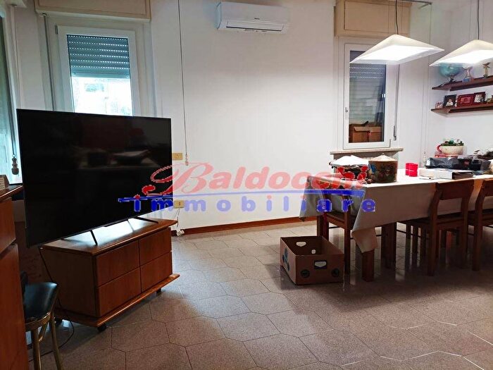 Appartamento quadrilocale in vendita in Poderino Trave, Fano