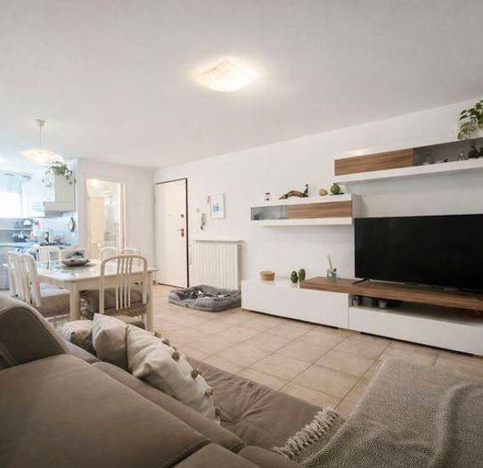 Appartamento bilocale in vendita in Via Zamenhof, Marina di Carrara, Carrara