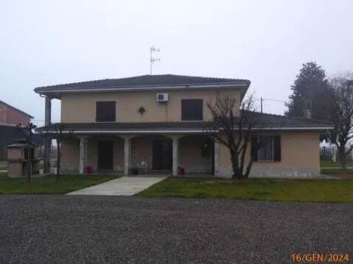 Casa quadrilocale in vendita in Via Orsi, Mandrogne, Alessandria
