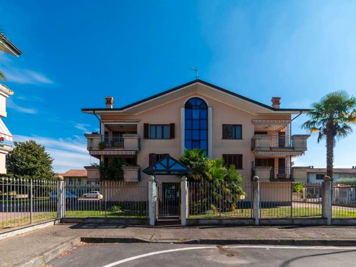 Appartamento quadrilocale in vendita in Via Alessandro Volta, Centro, Gaggiano