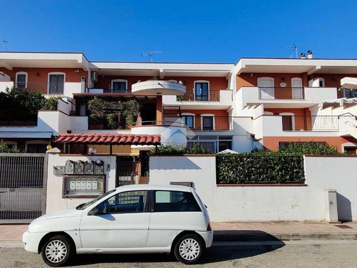 Casa trilocale in vendita in Via Pietro Mascagni, Margherita di Savoia