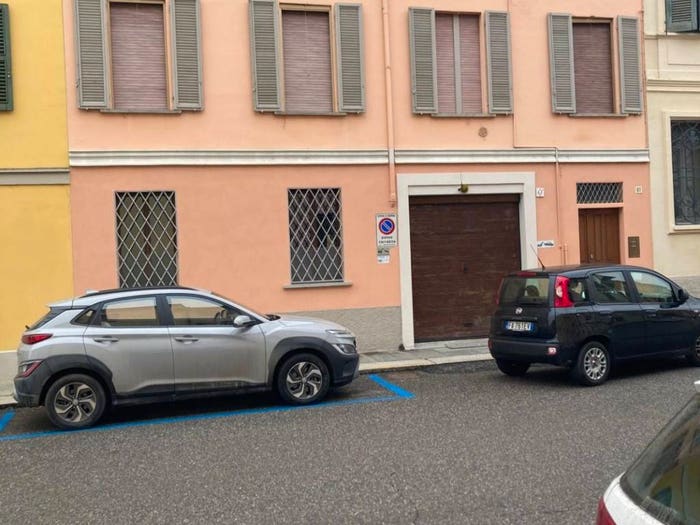 Casa quadrilocale in vendita in Via Geremia Bonomelli, Centro, Cremona